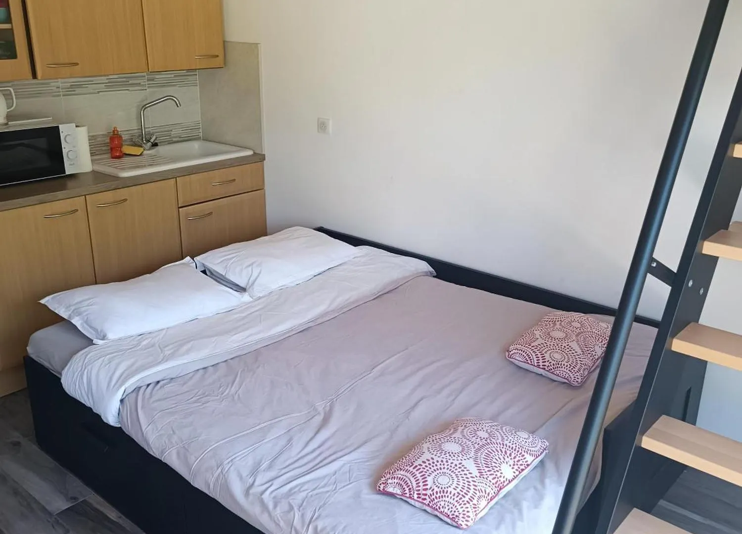 Studio Familial Avec Terrasse Et Parking A Proximite De La Gare Tgv Aix-En Provence Cabries 0*,